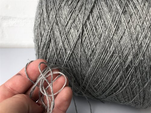 100 % ramie - drønlækker kvalitet i ultimate grey, 100 gram