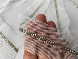 Bånd -  med metallic perlebroderi på mesh