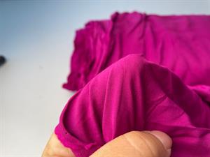 Fastvævet viscose - sprød fuchsia