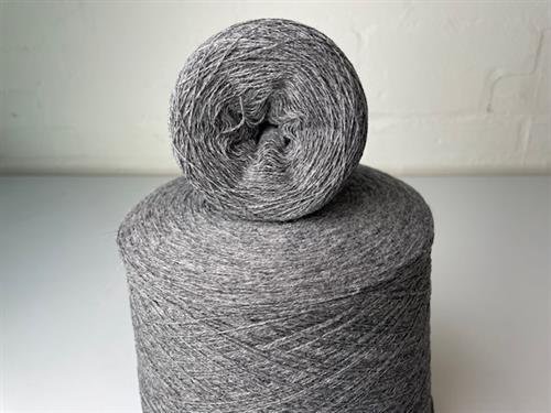 100% cashmere - fin tynd følgetråd i dark grey melange